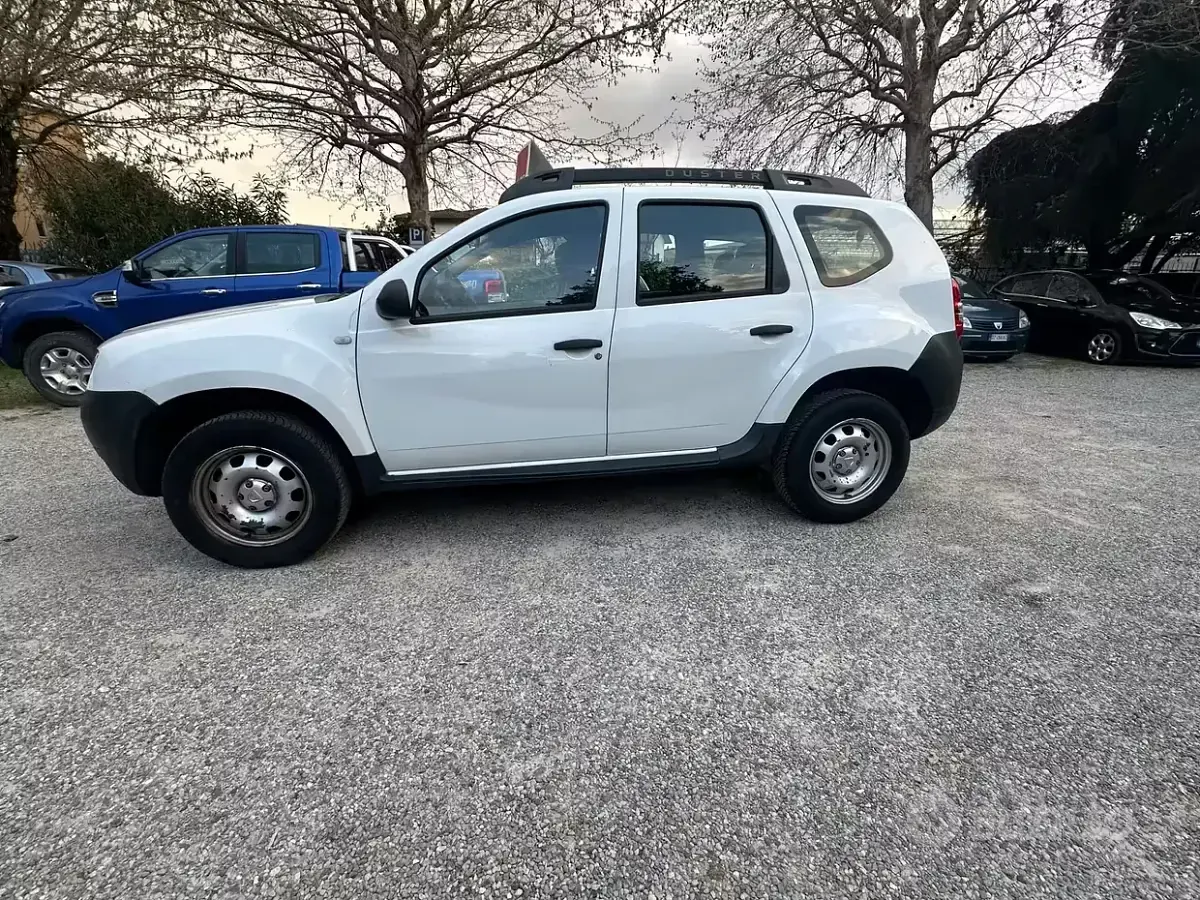 Usata Dacia Duster Ambiance 90 CV (66 kW) 2015 Bianco SUV