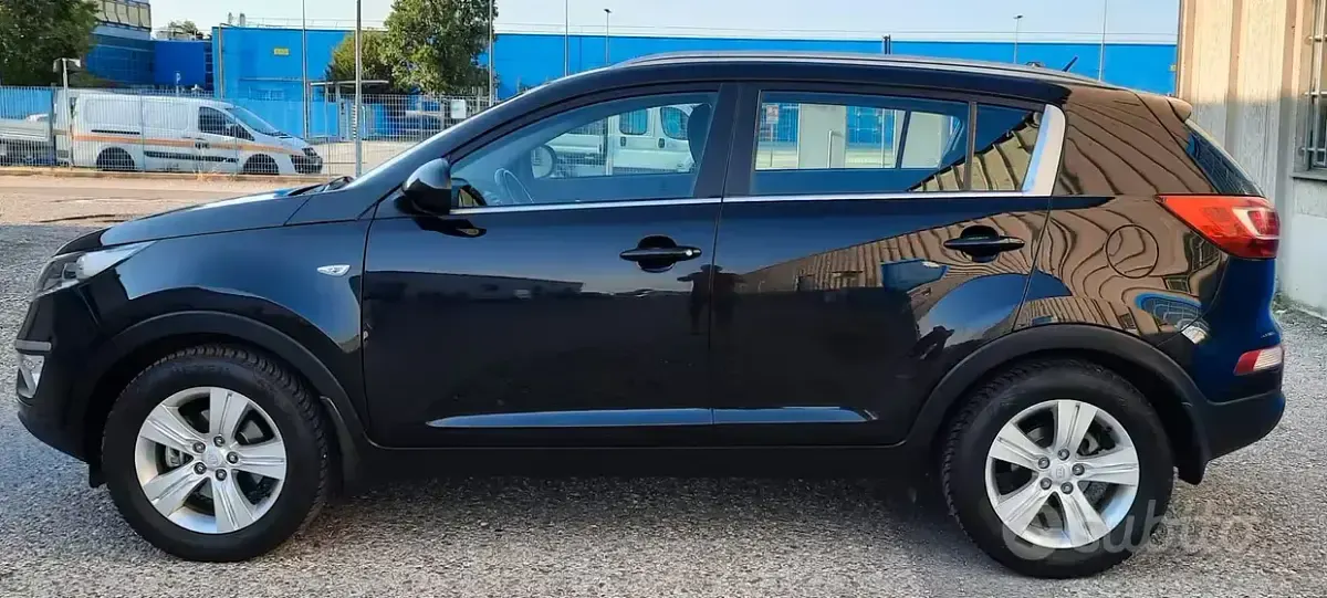 Usata Kia Sportage Active 135 CV (99 kW) 2012 Nero SUV