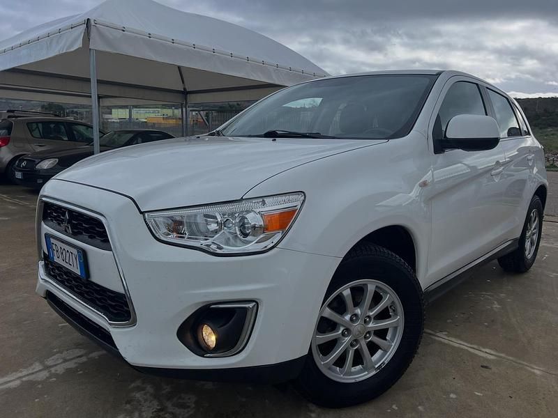 Usata Mitsubishi ASX Invite 114 CV (83 kW) 2016 Bianco SUV