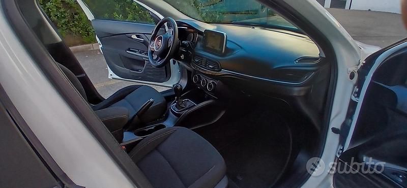 Usata Fiat Tipo Lounge 120 CV (88 kW) 2020 Bianco Station wagon