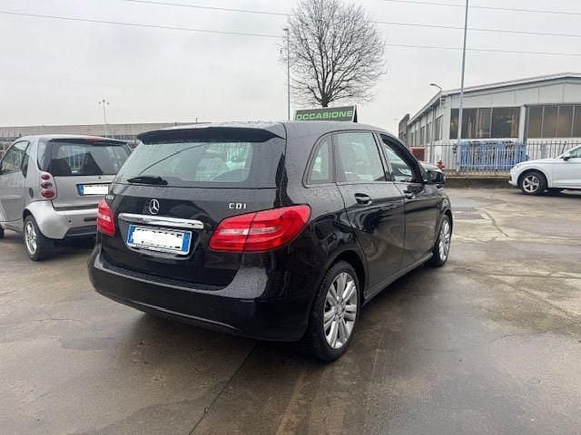 Usata Mercedes B180 Executive 109 CV (80 kW) 2014 Nero Monovolume
