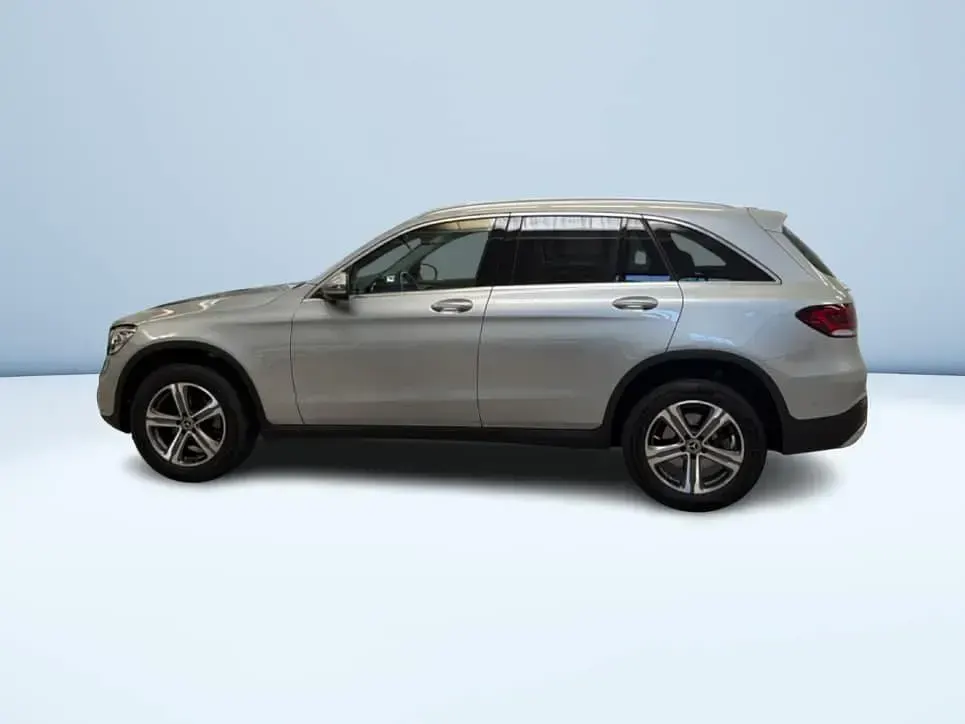 Usata Mercedes GLC220 194 CV (142 kW) 2022 Grigio SUV
