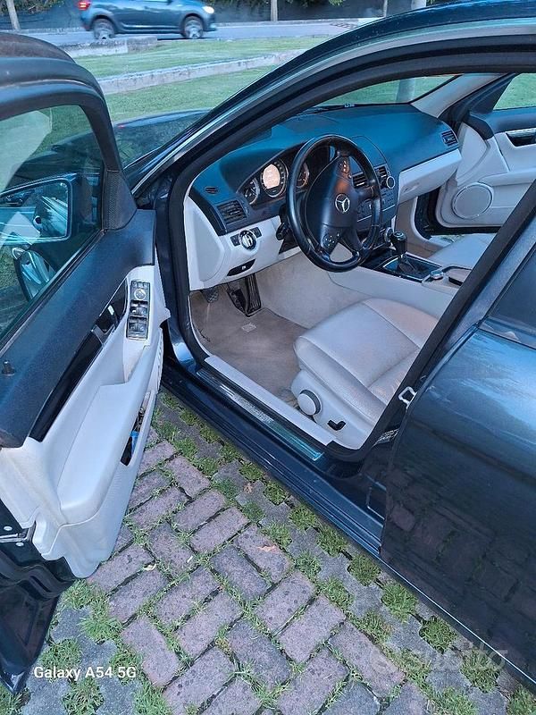 Usata Mercedes C220 2010 Grigio Berlina