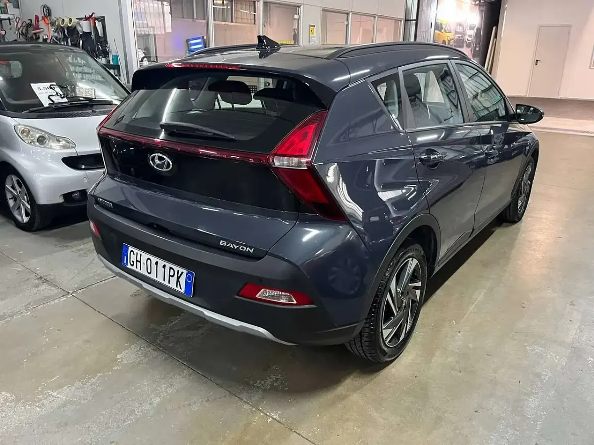 Usata Hyundai Bayon 101 CV (74 kW) 2021 Grigio SUV