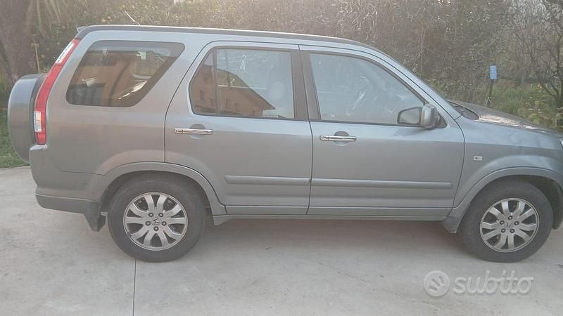 Usata Honda CR-V 140 CV (102 kW) 2005 SUV