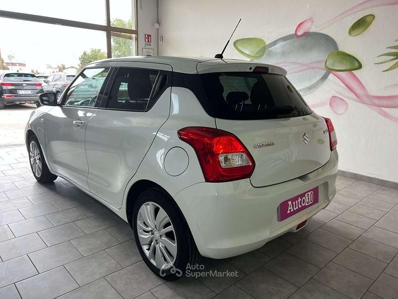 Usata Suzuki Swift Cool 90 CV (66 kW) 2019 Bianco Utilitaria
