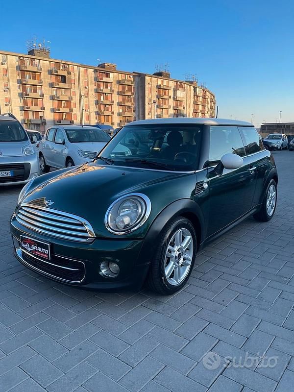 Usata Mini Cooper D 111 CV (81 kW) 2011 Verde Utilitaria