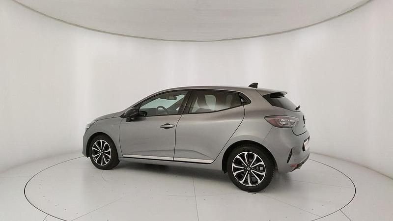 Usata Renault Clio V Techno 91 CV (66 kW) 2025 Grigio Utilitaria