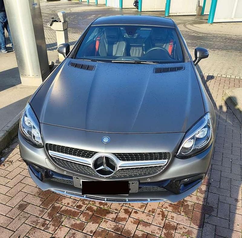 Usata Mercedes SLC300 AMG line 245 CV (180 kW) 2016 Grigio Cabrio