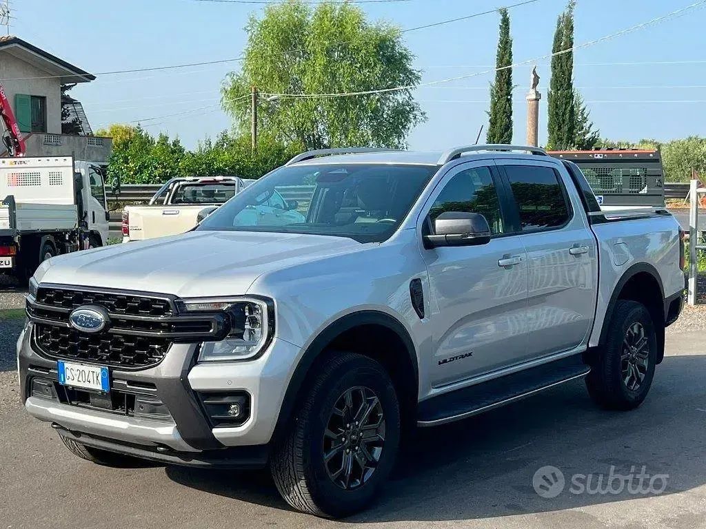 Usata Ford Ranger Wildtrack 205 CV (150 kW) 2024 Grigio Pick-up