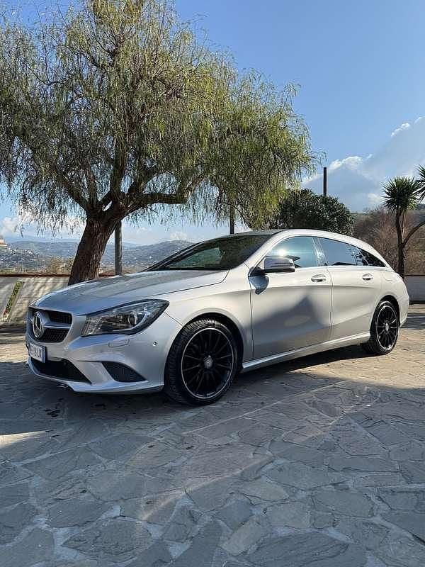 Usata Mercedes CLA200 Shooting Brake Premium 136 CV (100 kW) 2016 Argento Station wagon