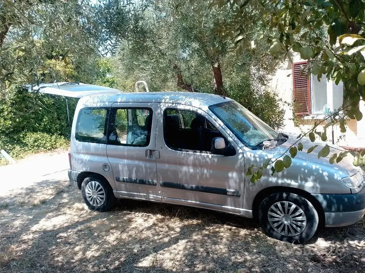 Usata Citroën Berlingo 68 CV (50 kW) 1999 Grigio Monovolume
