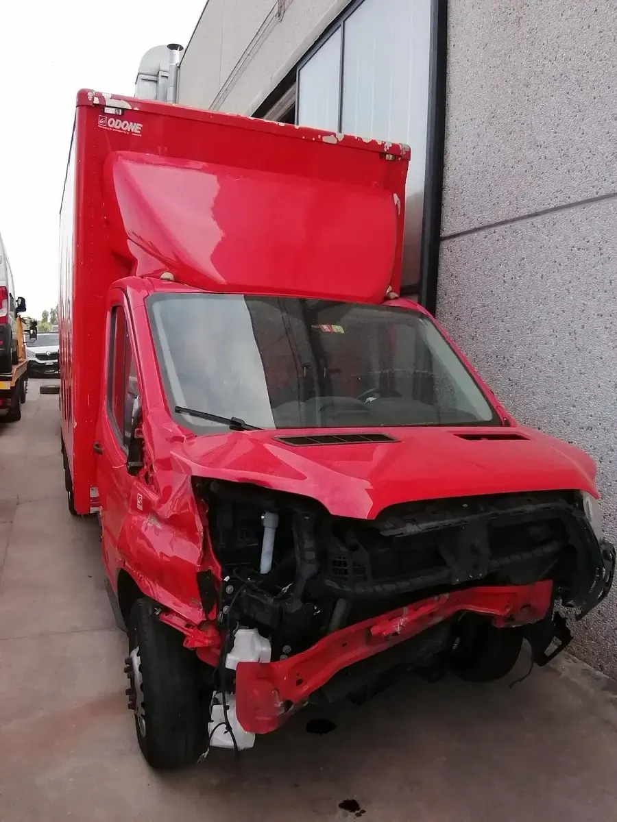 Usata Ford Transit 131 CV (96 kW) 2017 Rosso Furgone