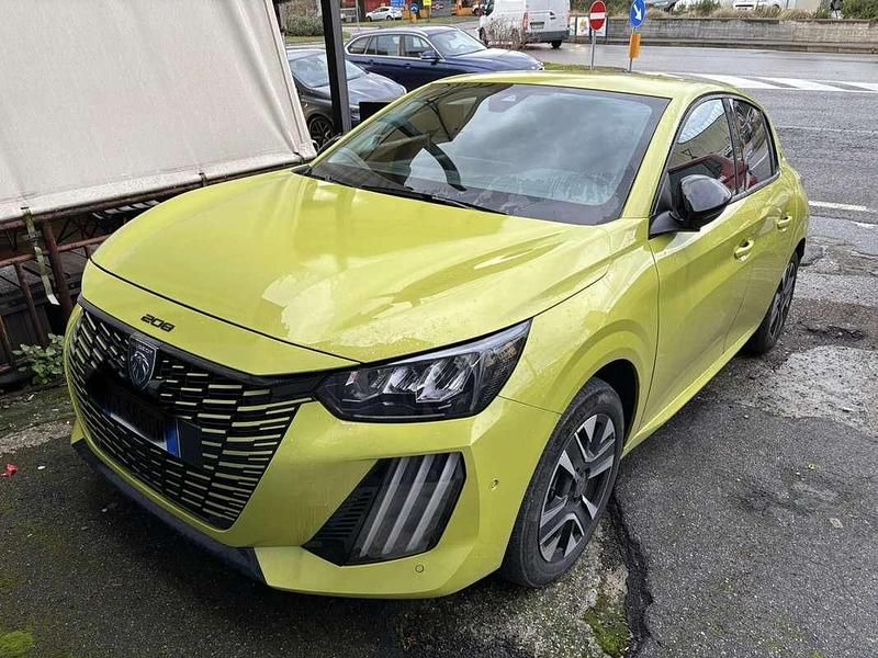 Usata Peugeot 208 Allure 61 kW (84 CV) 2024 Utilitaria
