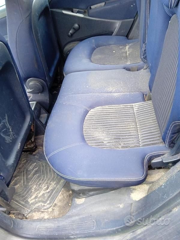 Usata Lancia Musa 90 CV (66 kW) 2009 Blu Monovolume