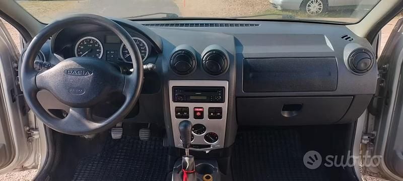 Usata Dacia Logan MCV Ambiance 70 CV (51 kW) 2007 Grigio Station wagon