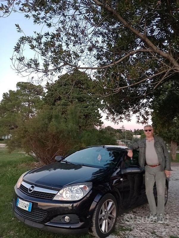 Usata Opel Astra 150 CV (110 kW) 2007 Nero Coupé