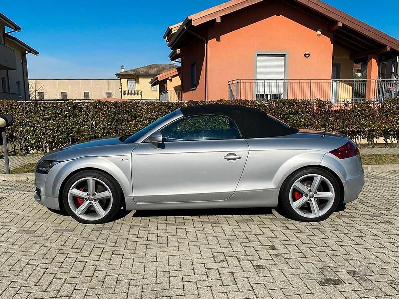Usata Audi TT Roadster S-Line 200 CV (147 kW) 2009 Grigio Cabrio