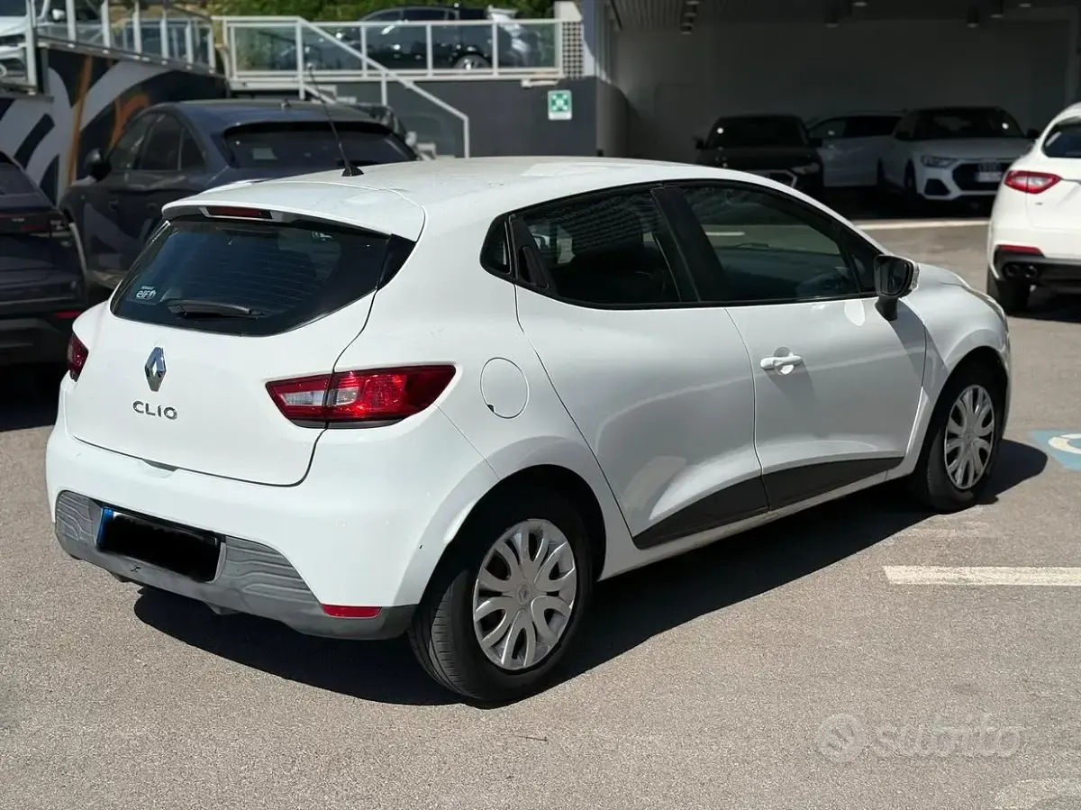 Usata Renault Clio IV 73 CV (53 kW) 2015 Bianco Berlina