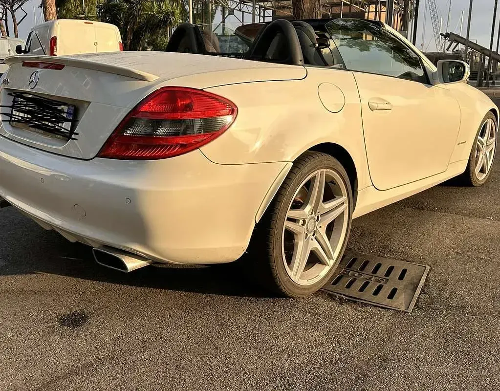 Usata Mercedes SLK200 184 CV (135 kW) 2010 Bianco Cabrio