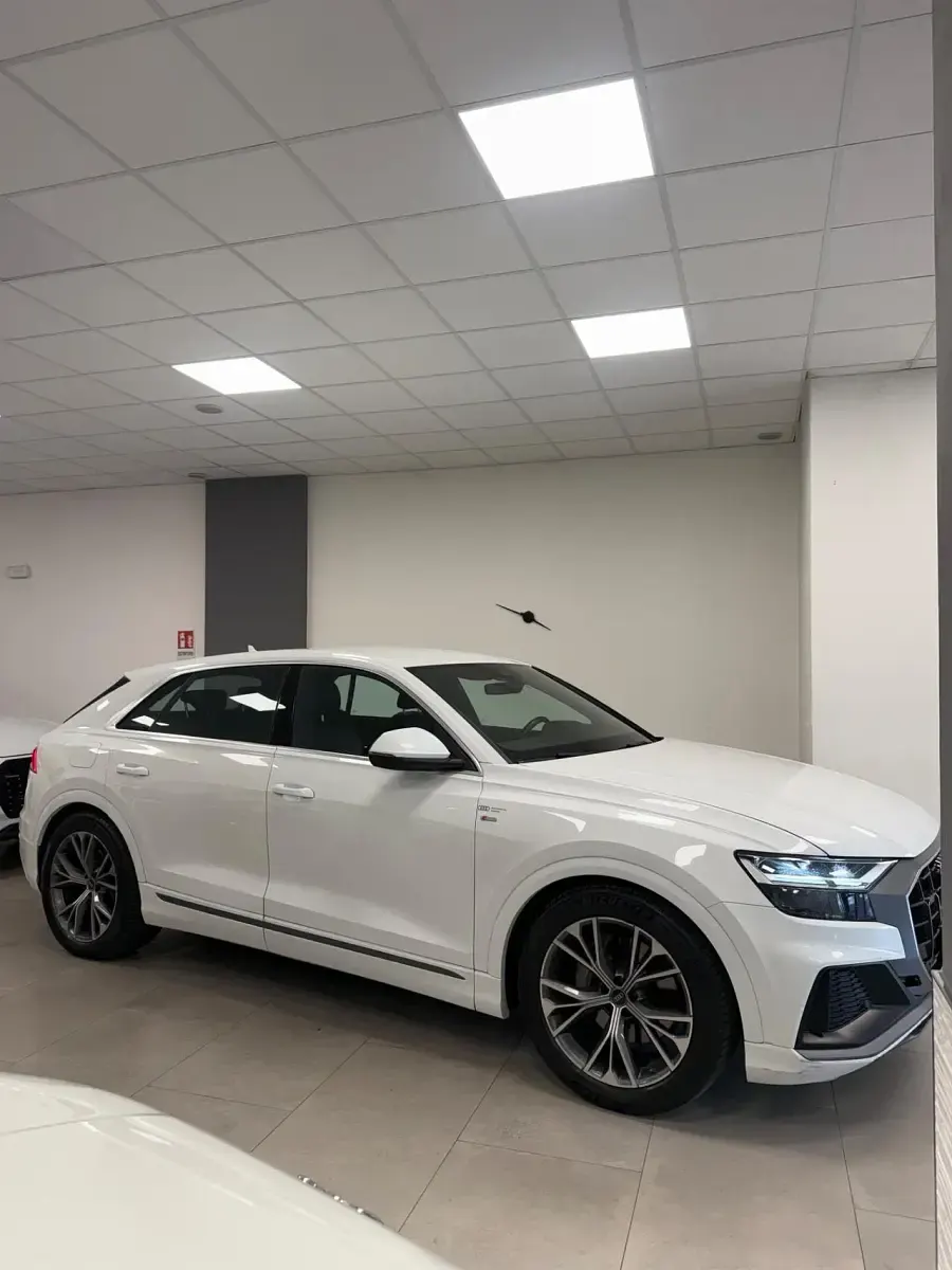 Usata Audi Q8 Sport 285 CV (209 kW) 2021 Bianco SUV