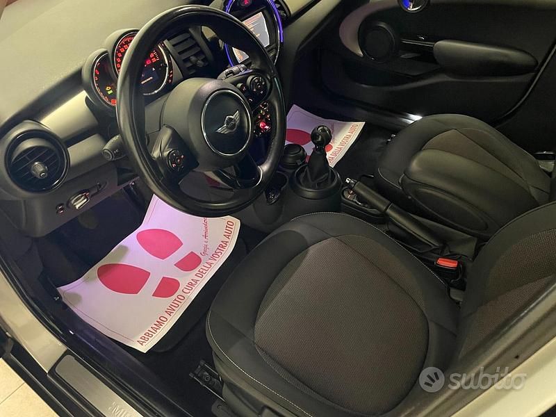 Usata Mini Cooper 116 CV (85 kW) 2015 Grigio Utilitaria