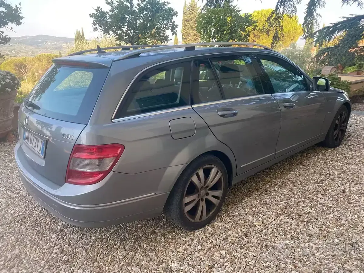 Usata Mercedes 220 170 CV (125 kW) 2008 Grigio Station wagon