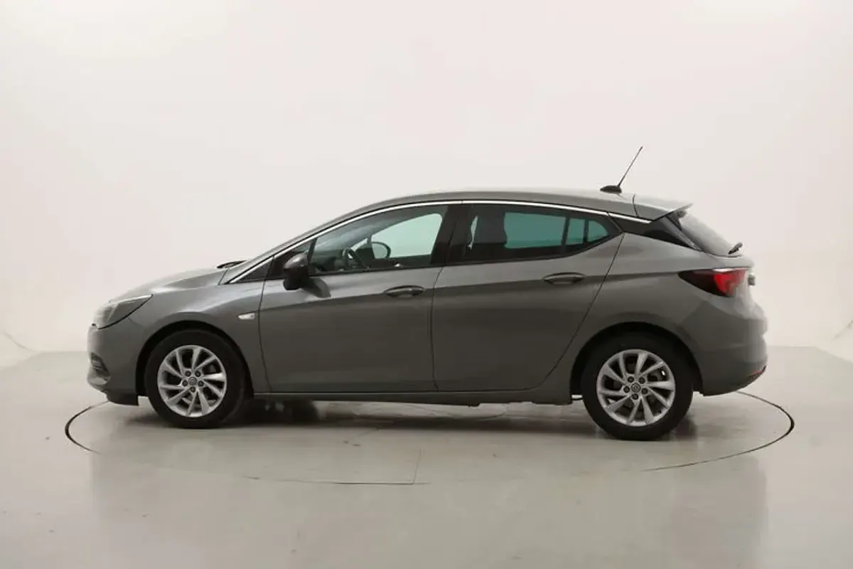 Usata Opel Astra Business Elegance 122 CV (89 kW) 2021 Grigio Berlina
