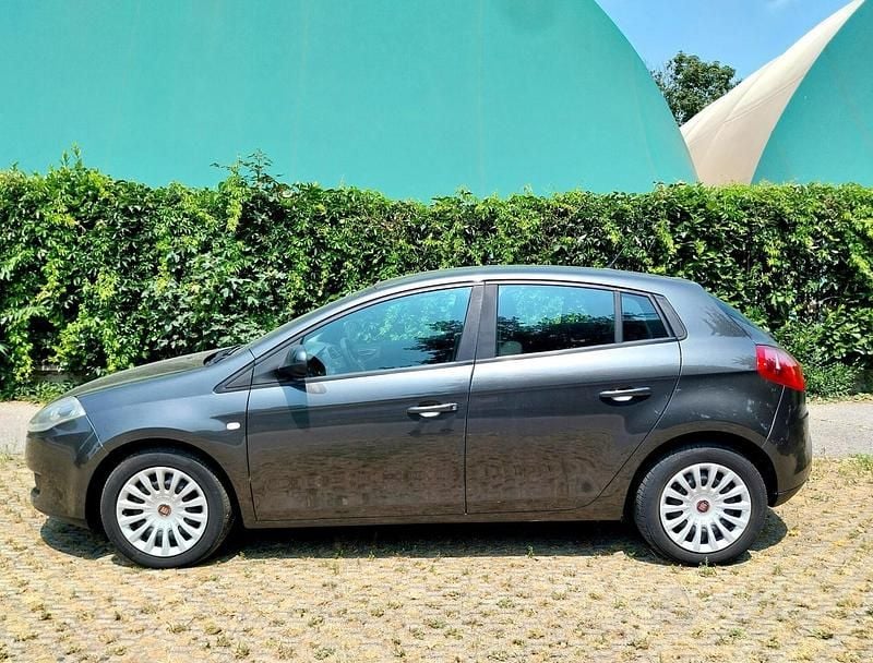 Usata Fiat Bravo Dynamic 89 CV (65 kW) 2011 Grigio Utilitaria