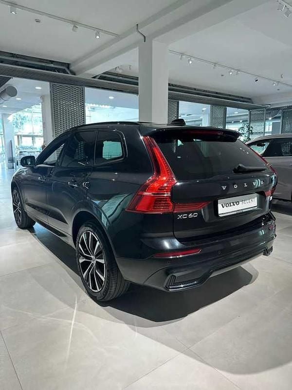 Usata Volvo XC60 Plus 253 CV (186 kW) 2022 Nero SUV