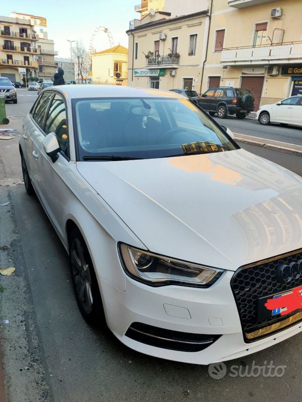 Bianco Usata 2013 Audi A3 Sport Tre volumi | 9900 € (Buon prezzo) - Immagine 1/4