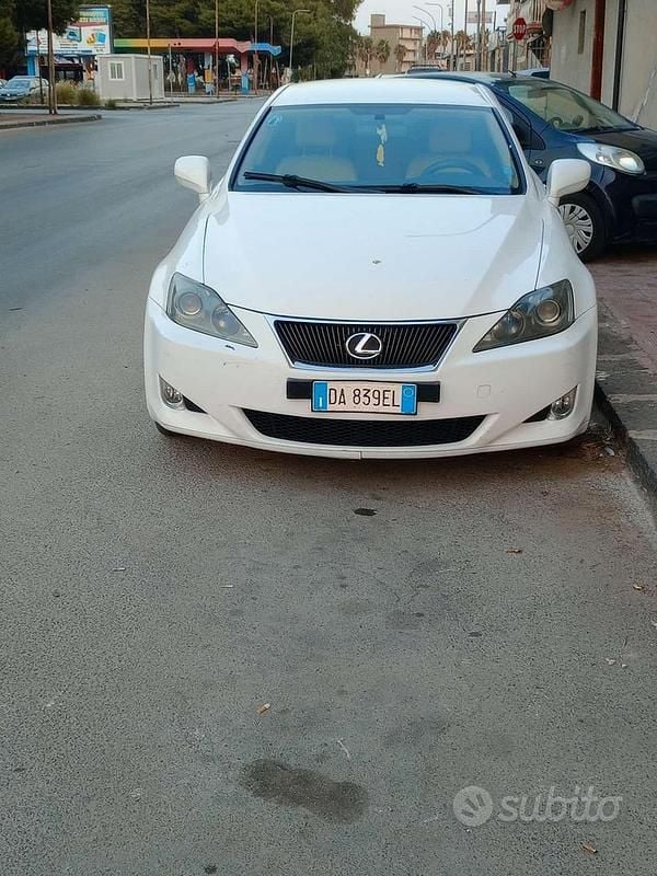 Usata Lexus IS220d 177 CV (130 kW) 2006 Bianco Berlina