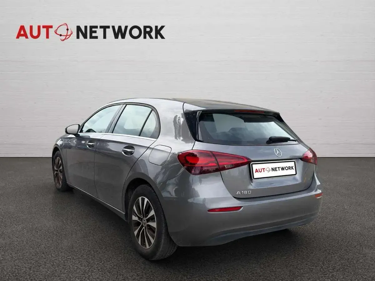 Usata Mercedes A180 Executive 136 CV (100 kW) 2023 Argento Berlina