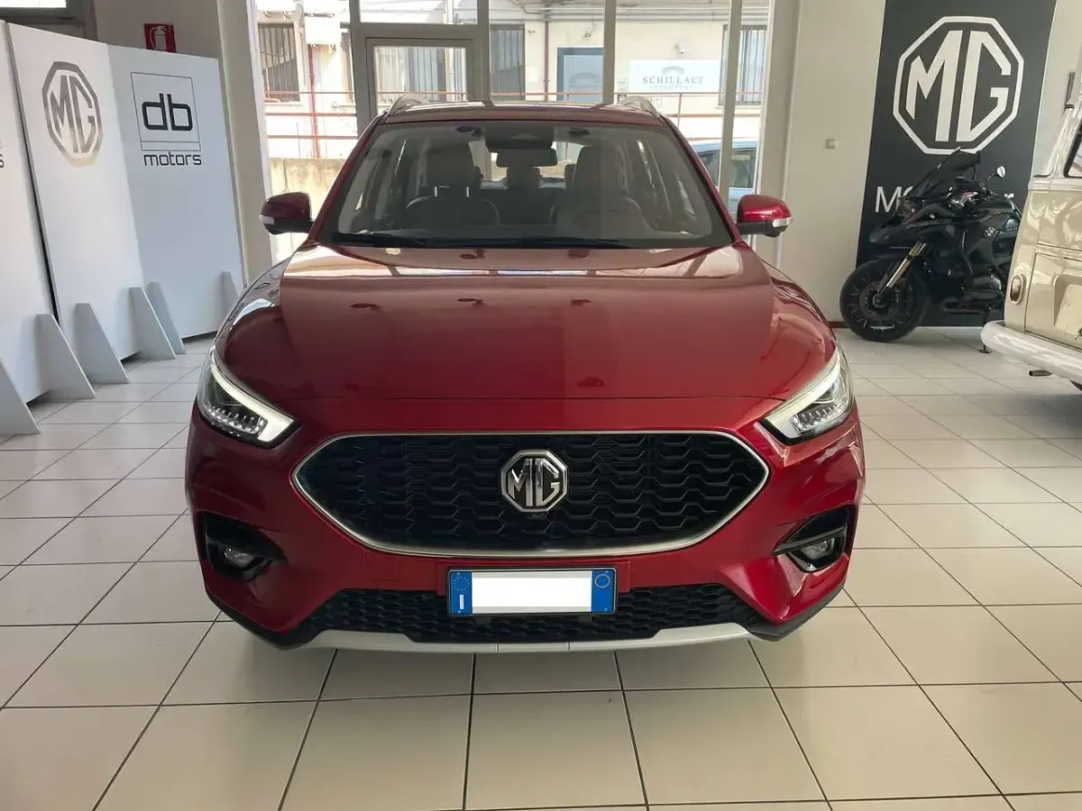 Usata MG ZS Luxury 106 CV (77 kW) 2025 Bordeaux SUV