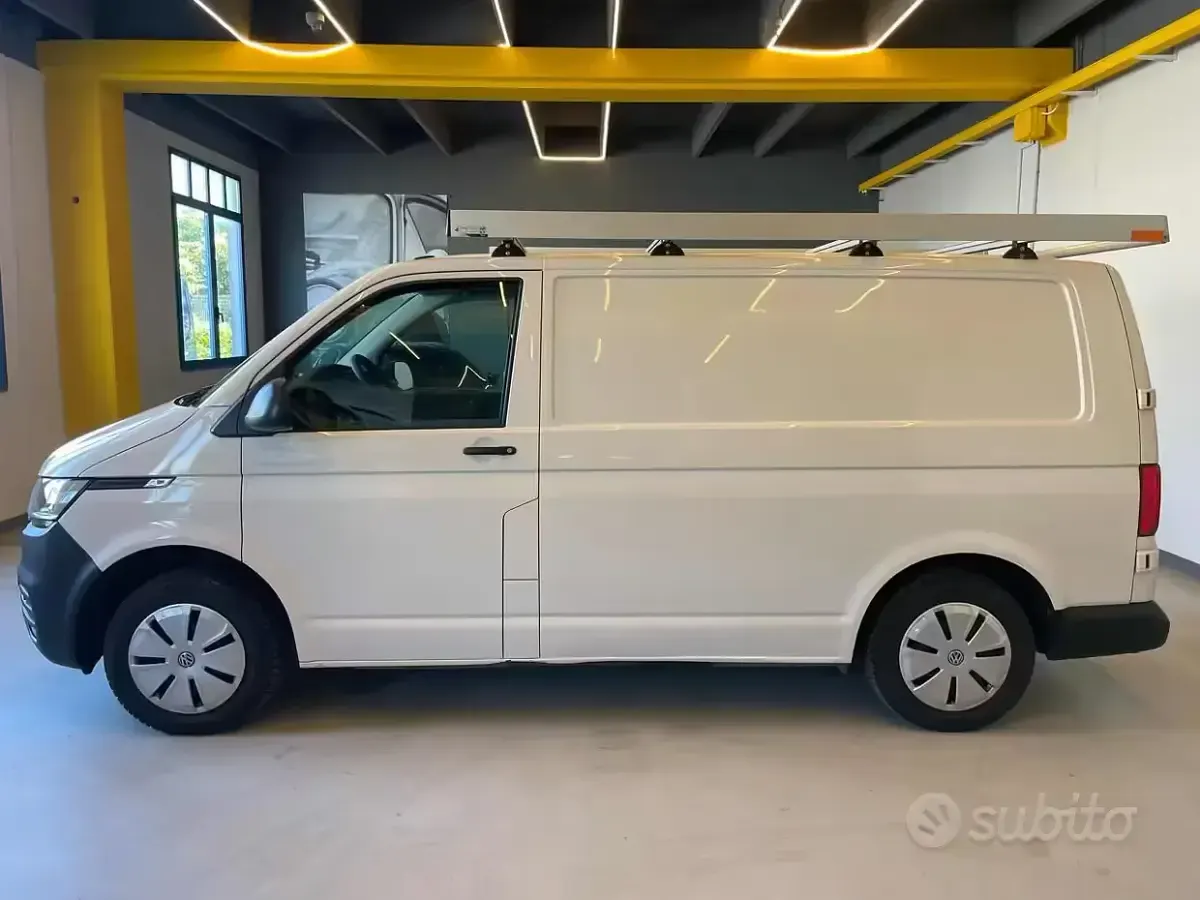 Usata VW Transporter 150 CV (110 kW) 2021 Bianco Furgone