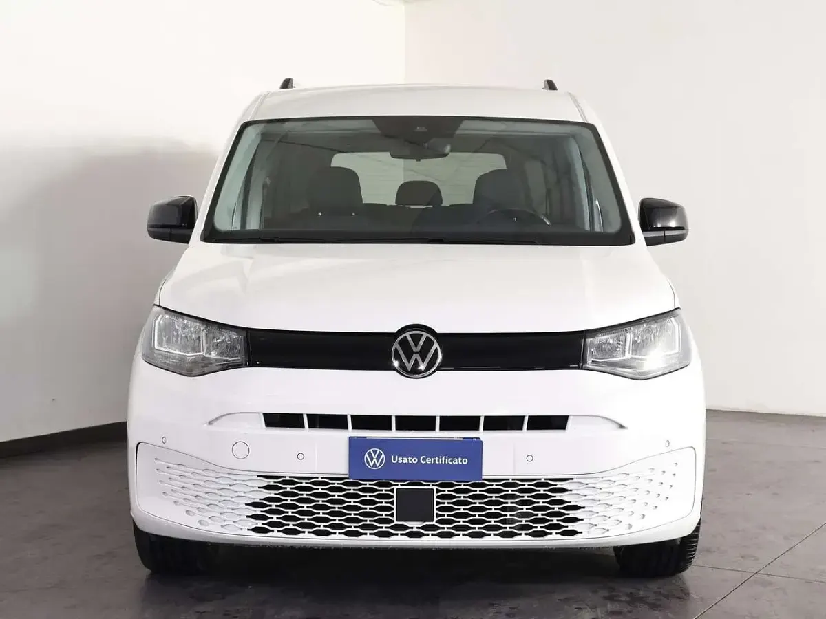 Usata VW Caddy 122 CV (89 kW) 2022 Bianco candy Monovolume