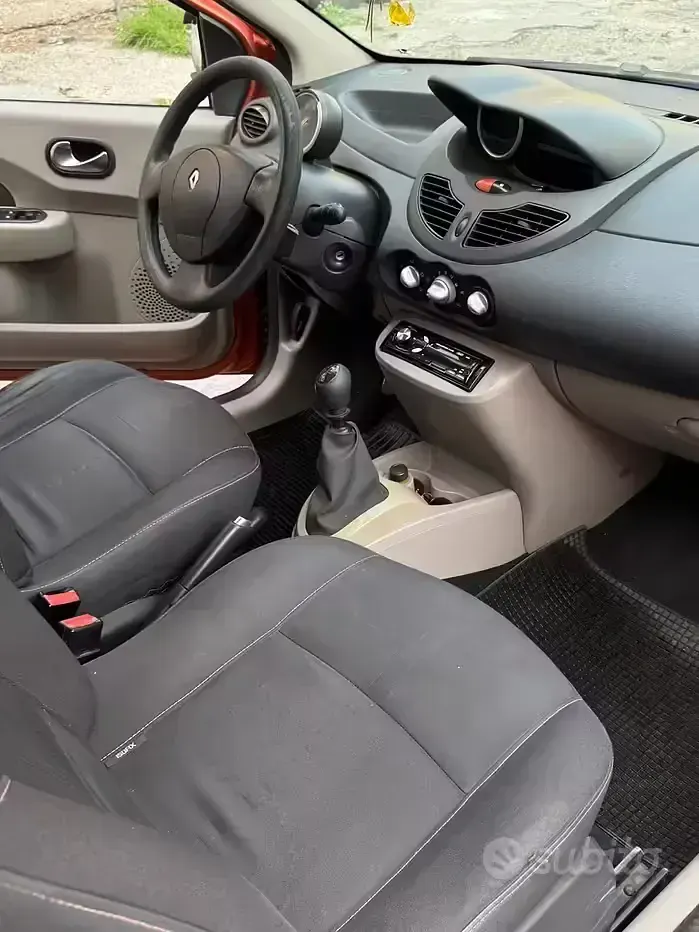 Usata Renault Twingo 77 CV (56 kW) 2007 Utilitaria
