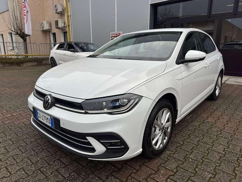 Usata VW Polo IQ Drive 95 CV (69 kW) 2024 Bianco Berlina