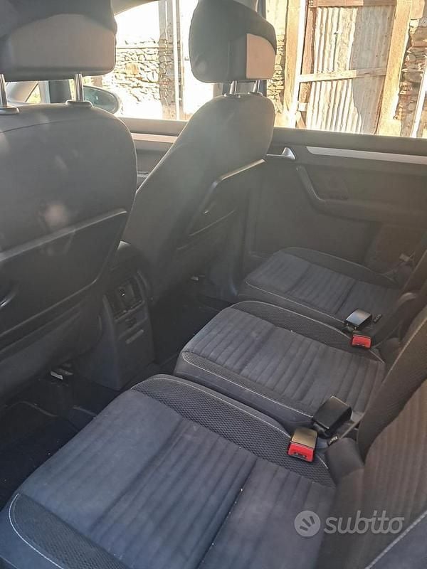 Usata VW Touran 105 CV (77 kW) 2010 Monovolume