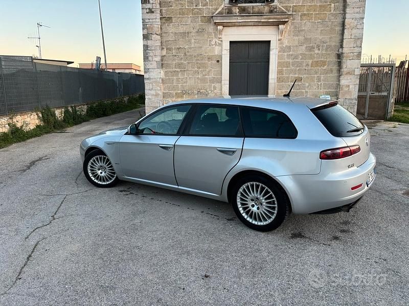 Usata Alfa Romeo 159 Exclusive 150 CV (110 kW) 2008 Grigio Station wagon