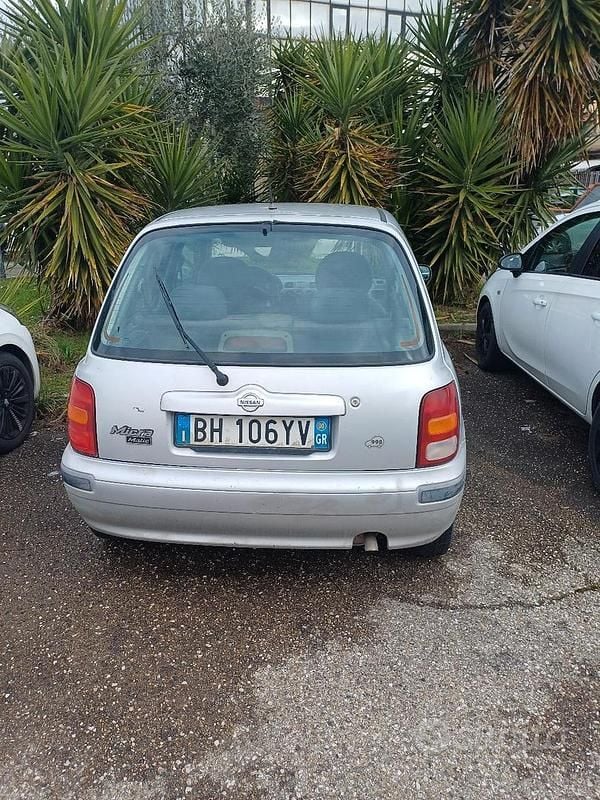 Usata Nissan Micra 2000 Utilitaria