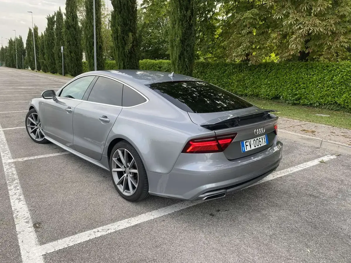 Usata Audi A7 Sportback Business Plus 218 CV (160 kW) 2015 Other Utilitaria