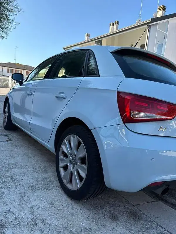 Usata Audi A1 Sportback Attraction 90 CV (66 kW) 2012 Bianco Utilitaria