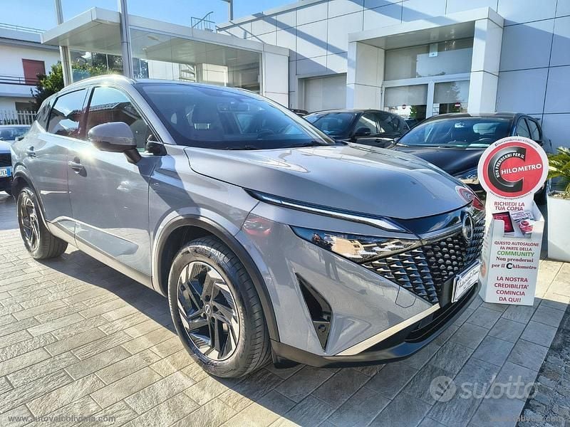 Grigio Usata 2025 Nissan Qashqai N-Connecta SUV | 24.950 € (Buon prezzo) - Immagine 1/4