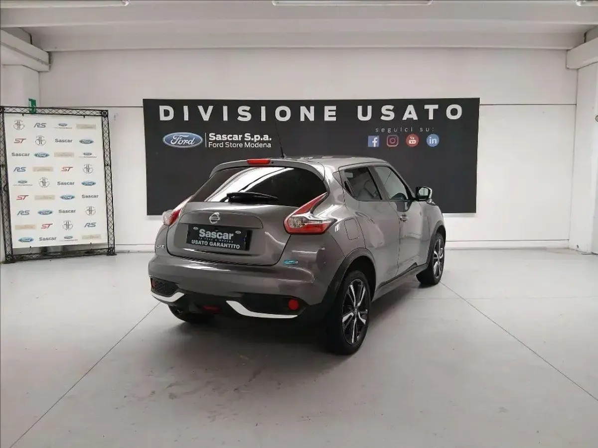 Usata Nissan Juke Visia 116 CV (85 kW) 2016 Grigio SUV