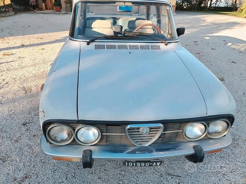 Usata 1960 Alfa Romeo Giulia Super | 7000 € - Immagine 1/4