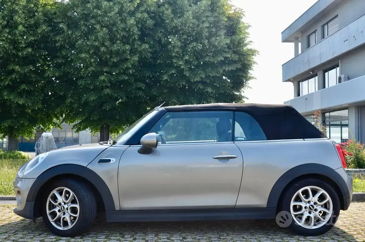 Usata Mini Cooper D 116 CV (85 kW) 2017 Grigio Utilitaria