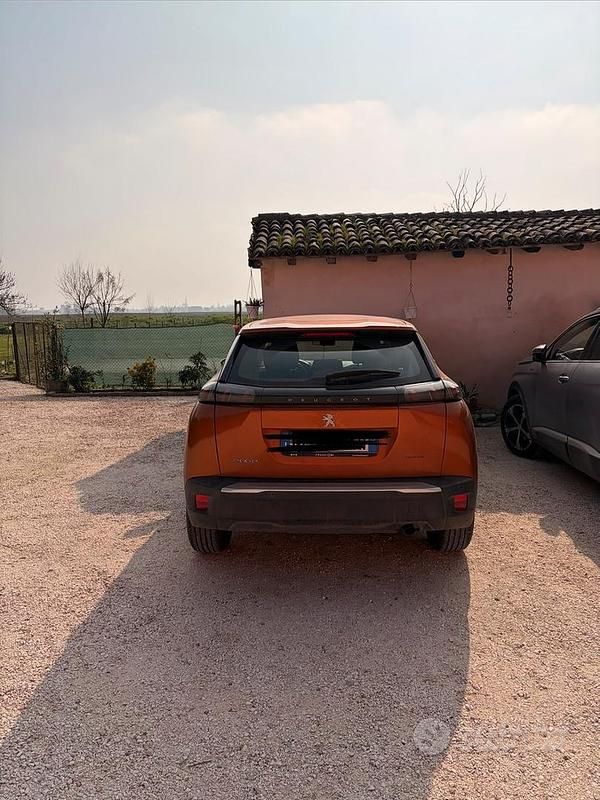 Usata Peugeot 2008 Active 102 CV (75 kW) 2020 SUV