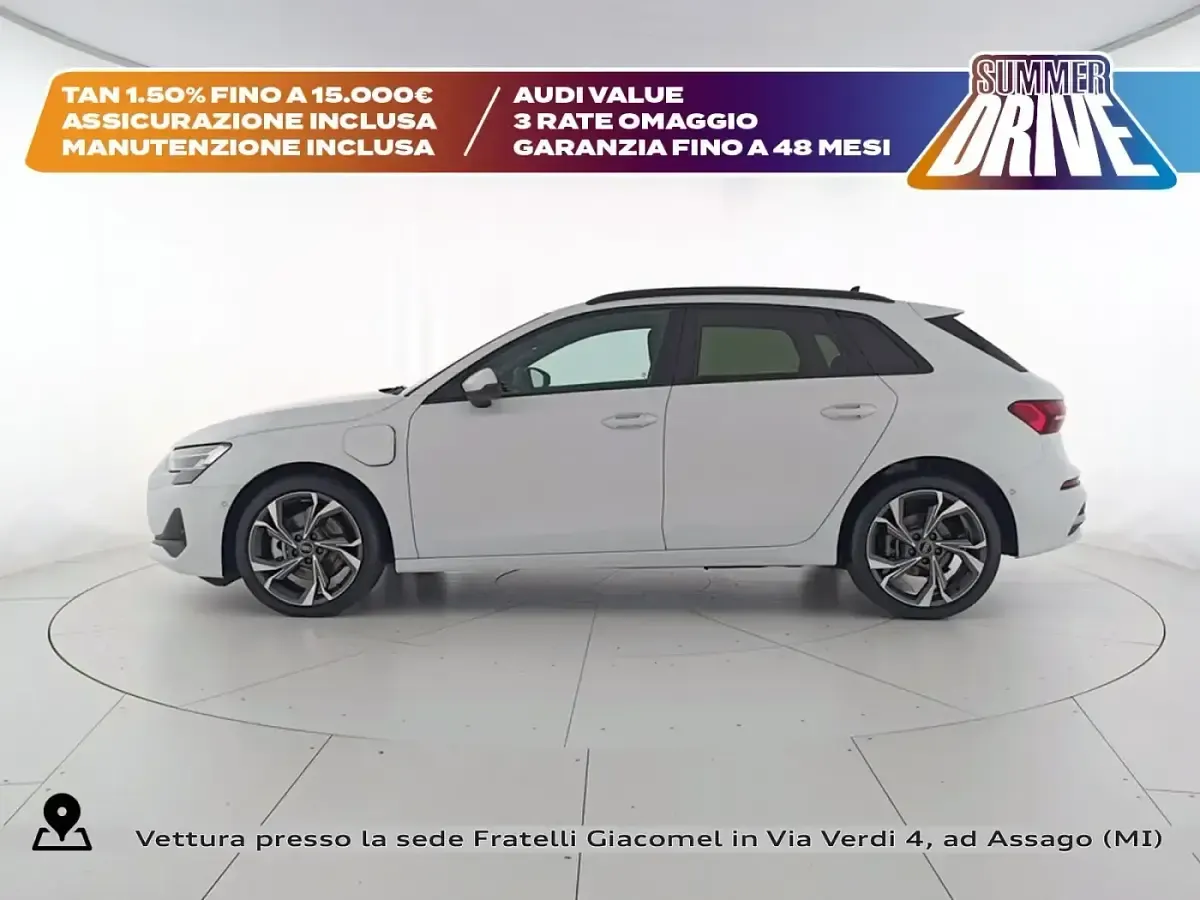 Usata Audi A3 Ambiente 204 CV (150 kW) 2025 Bianco ghiacciaio metallizzato Berlina