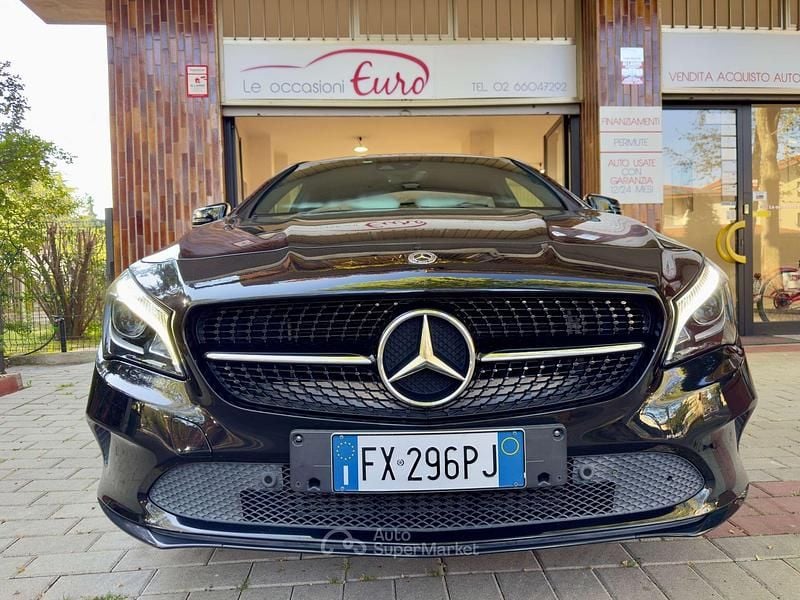 Usata Mercedes CLA200 Shooting Brake 156 CV (114 kW) 2018 Nero Station wagon
